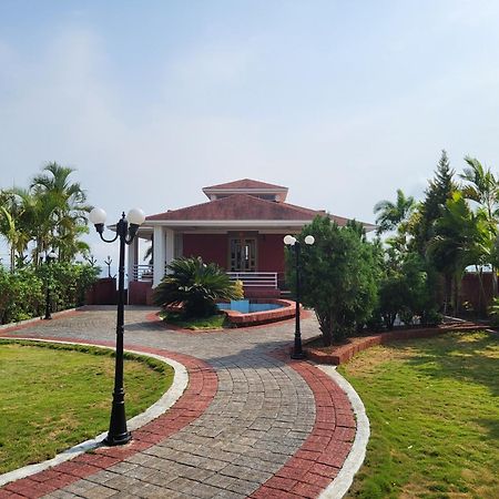 Paras Holiday Home ساتارا المظهر الخارجي الصورة